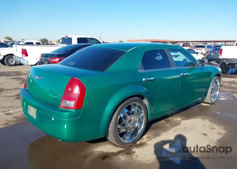 2006 Chrysler 300 z USA, uszkodzony, nr VIN 2C3LA43RX6H418358